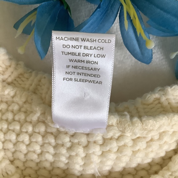 Cream Knit Sweater (Youth 12) - Picture 8 of 13